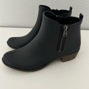 Lucky Brand Basel Rain Waterproof Rubber Booties Ankle Boots Black Size 10